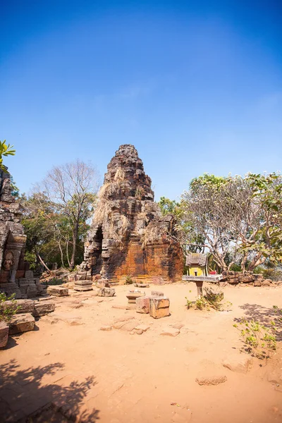 Prasat Banan temple au Cambodge à Battambang. — Photo