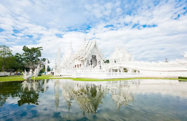 Wat Rong Khun (White temple) in Chiang Rai province — Stock fotografie