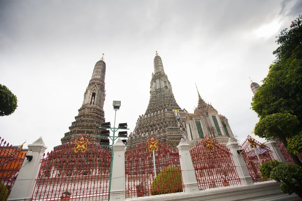 Świątynia wat arun w Bangkoku — Zdjęcie stockowe