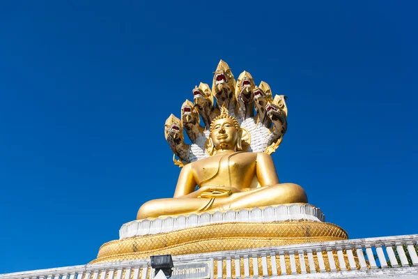 Uno dei 7 livelli nel tempio di Wat Thaton, Thailandia — Foto Stock