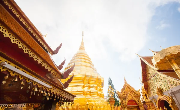 Wat Phra That Doi Suthep en Chiang Mai, Tailandia —  Fotos de Stock