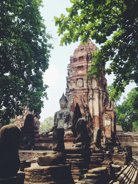 Храм Ват Махато в историческом парке Аюттхая — стоковое фото