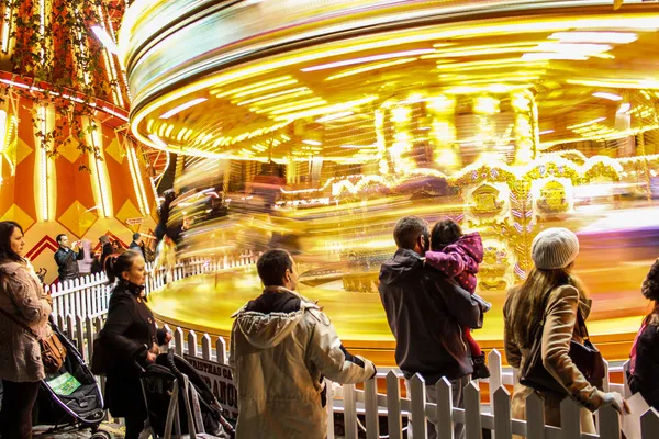 Karusell på julmarknad Stockfoto