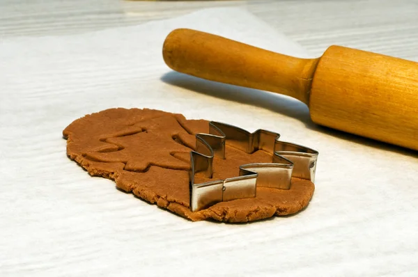 Hacer galletas de Navidad — Foto de Stock