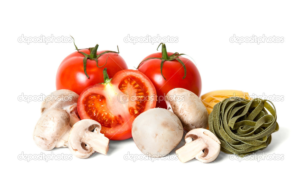 Tomatoes, mushrooms and pasta