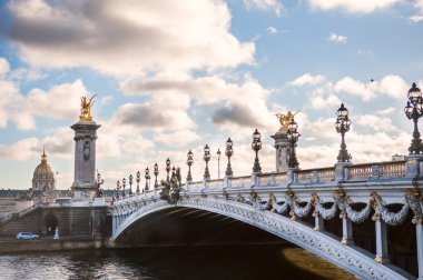 Pont alexandre III ve les Invalides