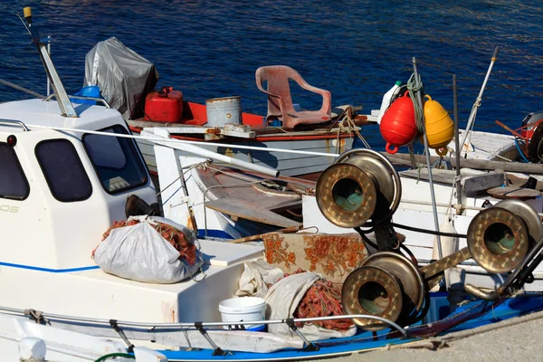 Boat near Ouranopolis, Athos Peninsula, Mount Athos, Chalkidiki, Greece — Stok fotoğraf