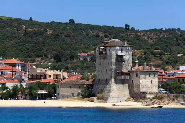 Phospfori tower in Ouranopolis, Athos Peninsula, Mount Athos, Chalkidiki, Greece — Stock Photo, Image