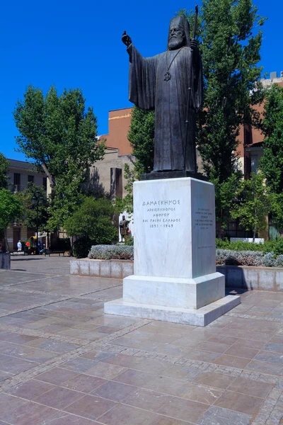 Emlékmű Arch-püspök Damaskinos, Athén, Görögország — Stock Fotó