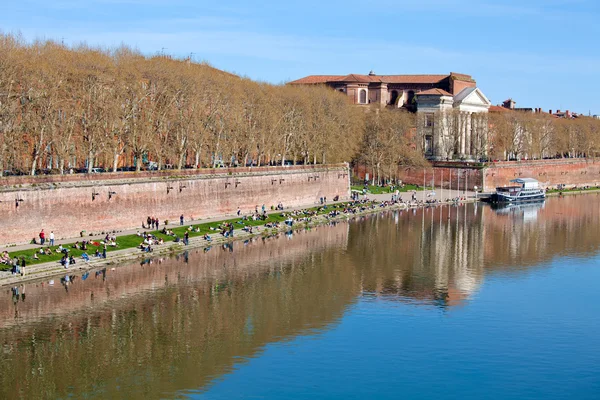Bank of Garonne, Toulouse, França — Fotografia de Stock