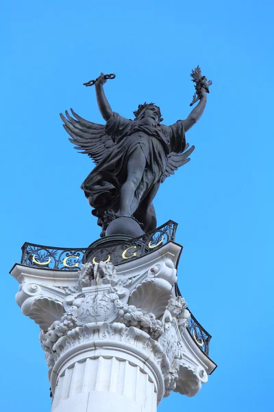 Libertad, símbolo de Francia, de Colonnes des Girondins, Burdeos — Foto de Stock