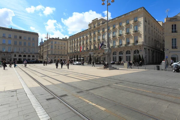 Modern tramvay grand tiyatro kare, bordeaux, Fransa — Stok fotoğraf