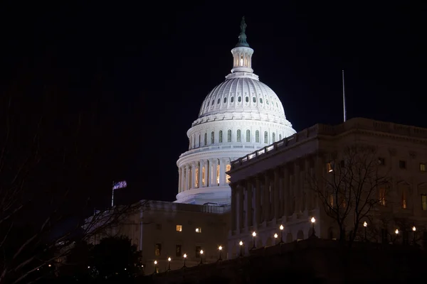 Capitol-byggnaden på natten, washington dc, usa — Stockfoto