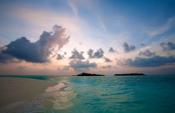 Moody sunset, Ari-Atoll. Maldives — Stock Photo, Image