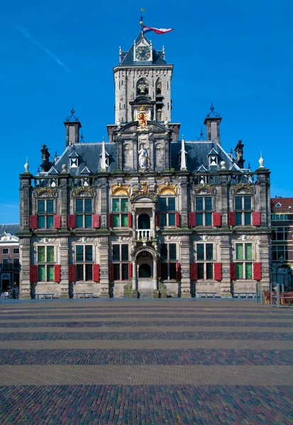 Stadhuis (Câmara Municipal) (1618) na praça Markt, Delft, Países Baixos — Fotografia de Stock