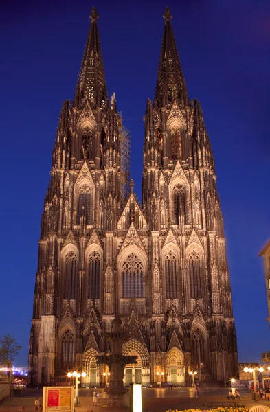 Köln katedral på natten, Tyskland — Stockfoto