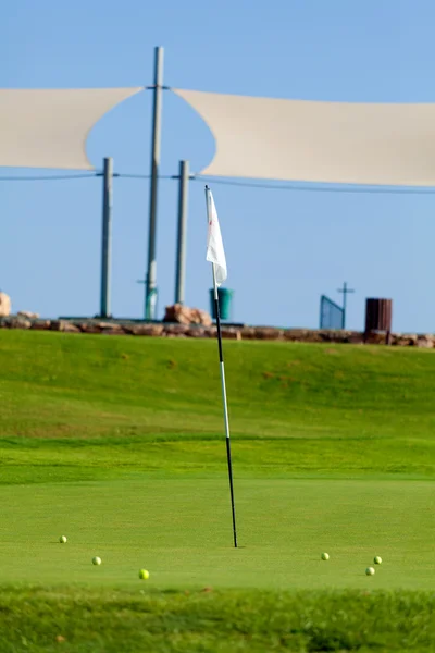 Golfbana med sand bunker, paphos, Cypern — Stockfoto