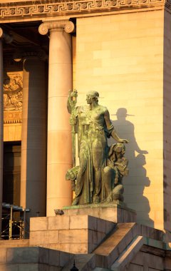 capitol, havana önce heykeli