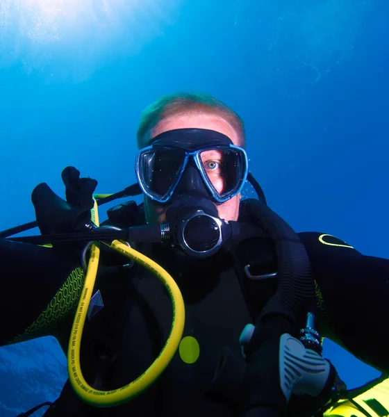 Diver, showing straight at camera — Stock Photo, Image