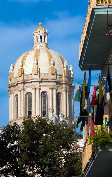 Museum van de revolutie, voormalig president paleis, havana, cuba — Stockfoto