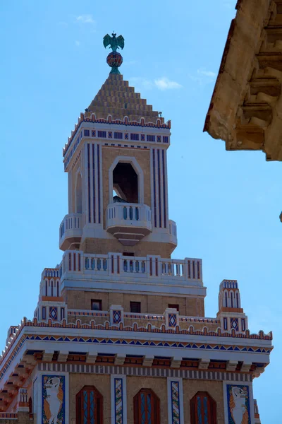 Voormalig hoofd-kwartaal van baccardi, havana, cuba — Stockfoto