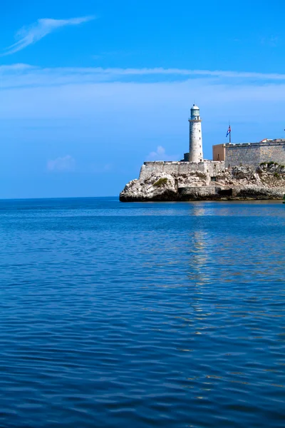 Castelo Morro, fortaleza que protege a entrada da baía de Havana, Cuba — Fotografia de Stock