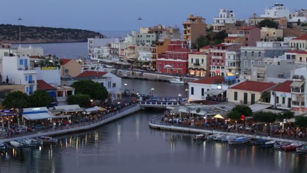 Озеро Вулісмені вечір сцени, Агіос Ніколаос, Крит — стокове відео