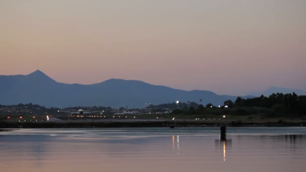 Take-off of airplane in Corfu airport during sunset, Greece — Stock Video