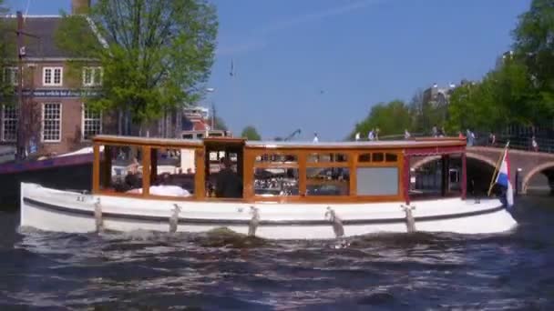 एम्स्टर्डम के नहरें नाव यात्रा, नीदरलैंड — स्टॉक वीडियो