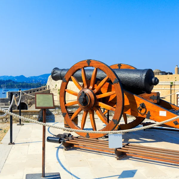 Antique Canon Inside old fortress, Kerkyra, Corfu island, Greece — Stock Photo, Image