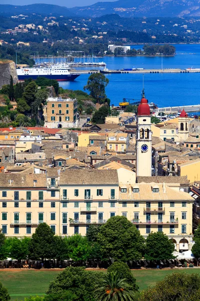 Veduta aerea dalla Fortezza Vecchia sulla città con Fortezza Nuova, Ke — Foto Stock