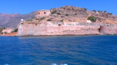 spinalonga Venedik Kalesi, Girit etrafında hareketli kamera