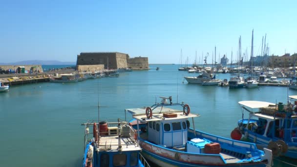 Fortaleza Veneziana Koules e porto, Heraklion, Creta — Vídeo de Stock