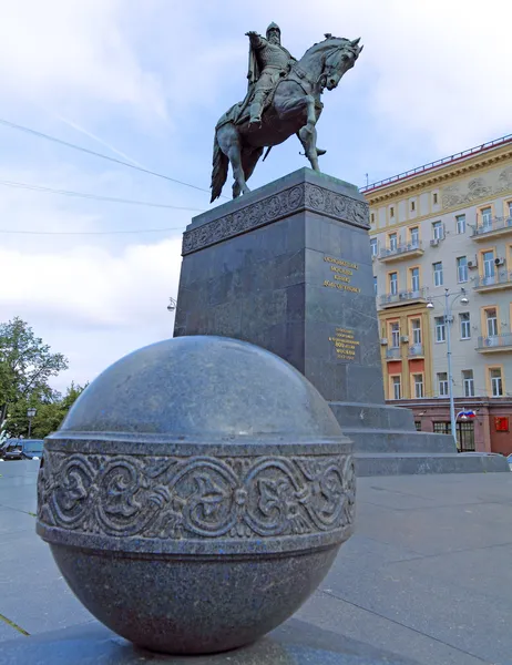 Памятник Юрию Долгорукому - основателю Москвы — стоковое фото