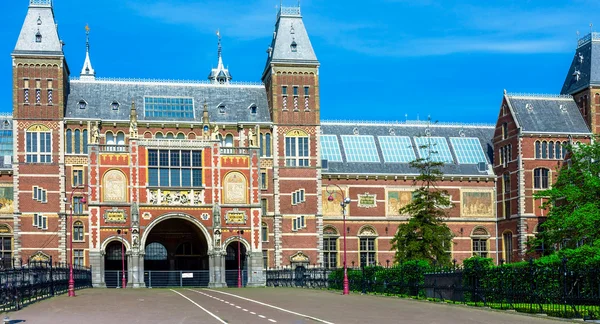 Rijksmuseum - Национальный музей, Амстердам — стоковое фото