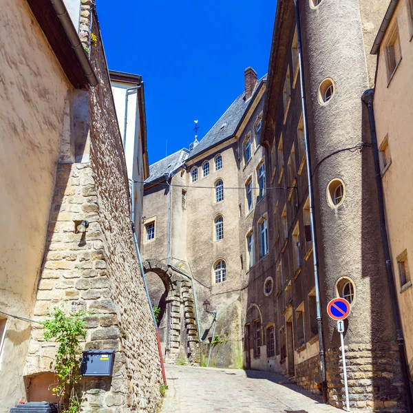 Stadsbilden av medeltida gator, Luxemburg — Stockfoto
