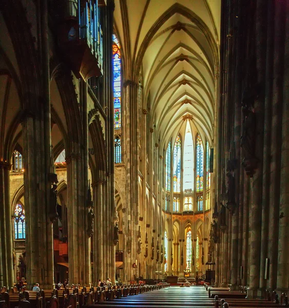 Interieur van de kathedraal van Keulen, Duitsland — Stockfoto