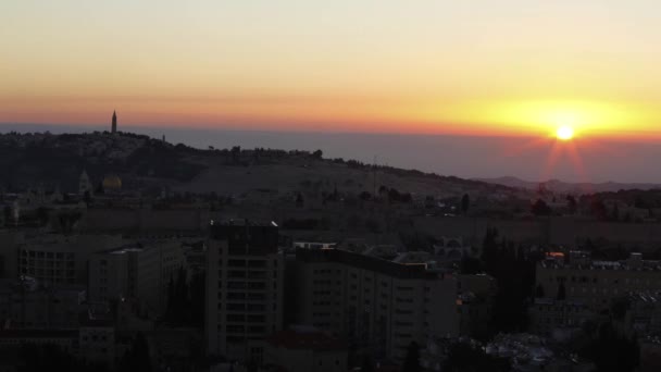 Zonsopgang boven de oude stad tijd komen te vervallen, Jeruzalem, Israël — Stockvideo