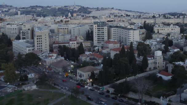 Passaggio dal crepuscolo alla notte Vista aerea, Gerusalemme, Israele — Video Stock