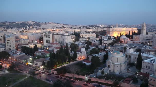 Vista aérea nocturna con muro de la Ciudad Vieja, Jerusalén, Israel — Vídeos de Stock