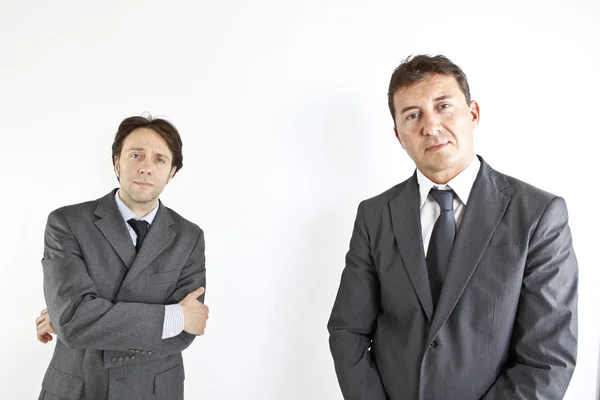 Deux hommes d'affaires isolés sur blanc — Photo