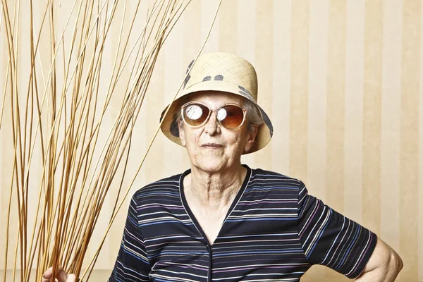 Stylový starší dáma — Stock fotografie