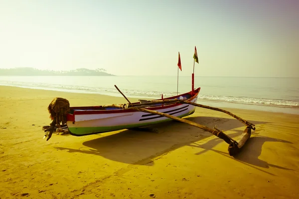 Horgászcsónak palolem beach, goa, india — Stock Fotó