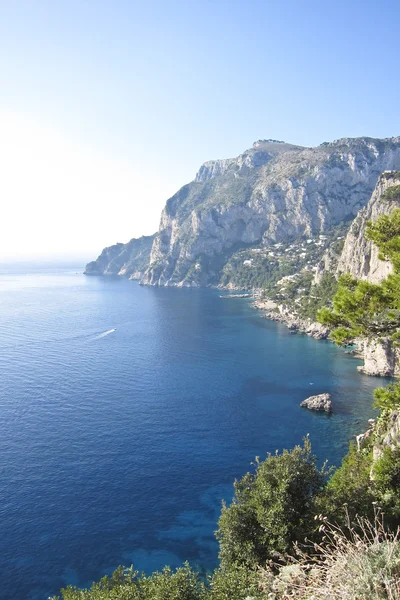 La hermosa isla de Capri en Italia, Nápoles — Foto de Stock