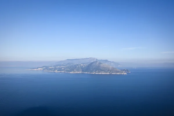 La splendida vista dall'isola di Capri in Italia, Napoli — Foto Stock