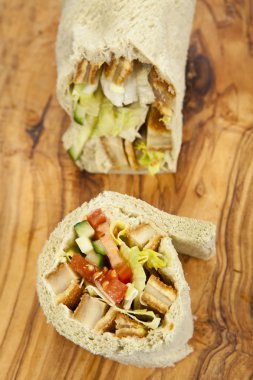 tavuk sarma sandviç