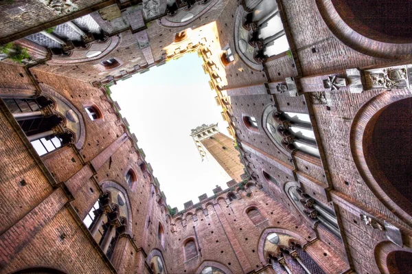 Old town in siena — Stock Photo, Image