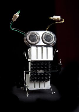 şirin komik robot oyuncak çöp yaptı. atık geri dönüşüm