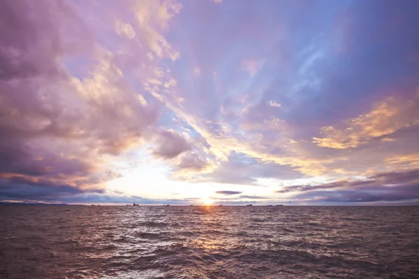 Bela paisagem marinha, pôr do sol no mar — Fotografia de Stock