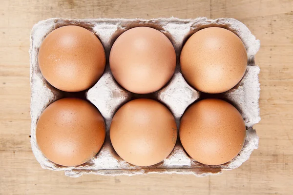Ovos na embalagem — Fotografia de Stock
